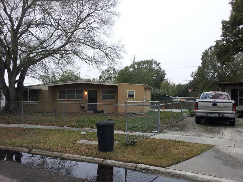 Property Photo:  2027 Warrington Way  FL 33619 