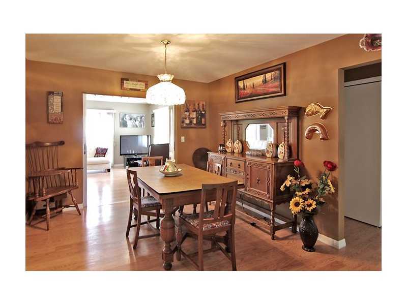 Property Photo: 5612 10th Avenue Drive W FL 34209