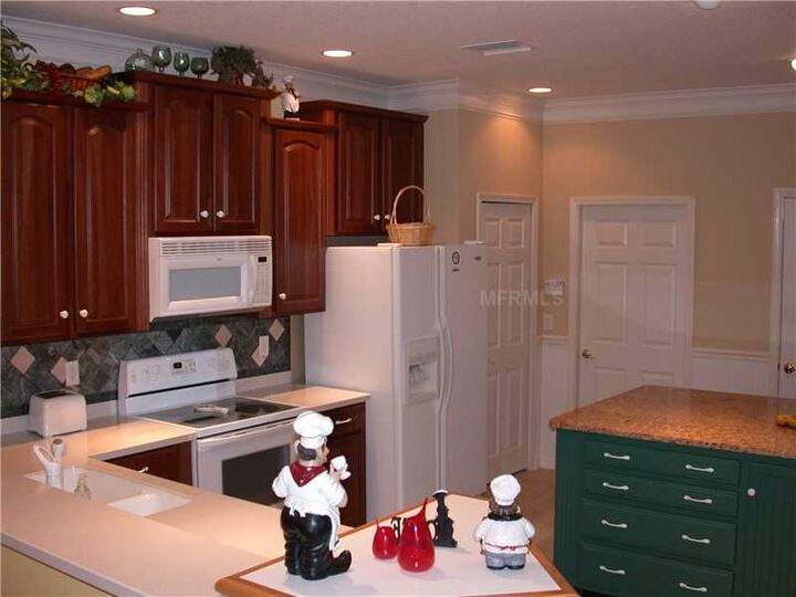 Property Photo: 2079 Batello Drive FL 34292