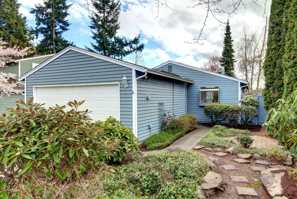 Property Photo:  13319ne 136th Place  WA 98034 