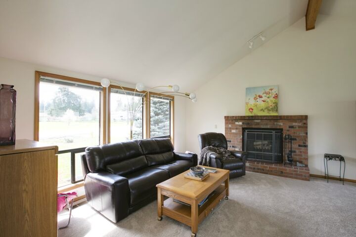 Property Photo:  5000 SE 2nd Place  WA 98059 