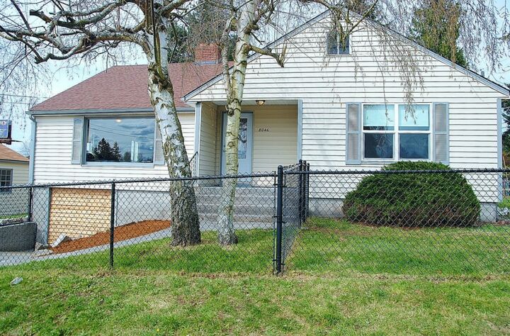 8046 S Bell St  Tacoma WA 98408 photo