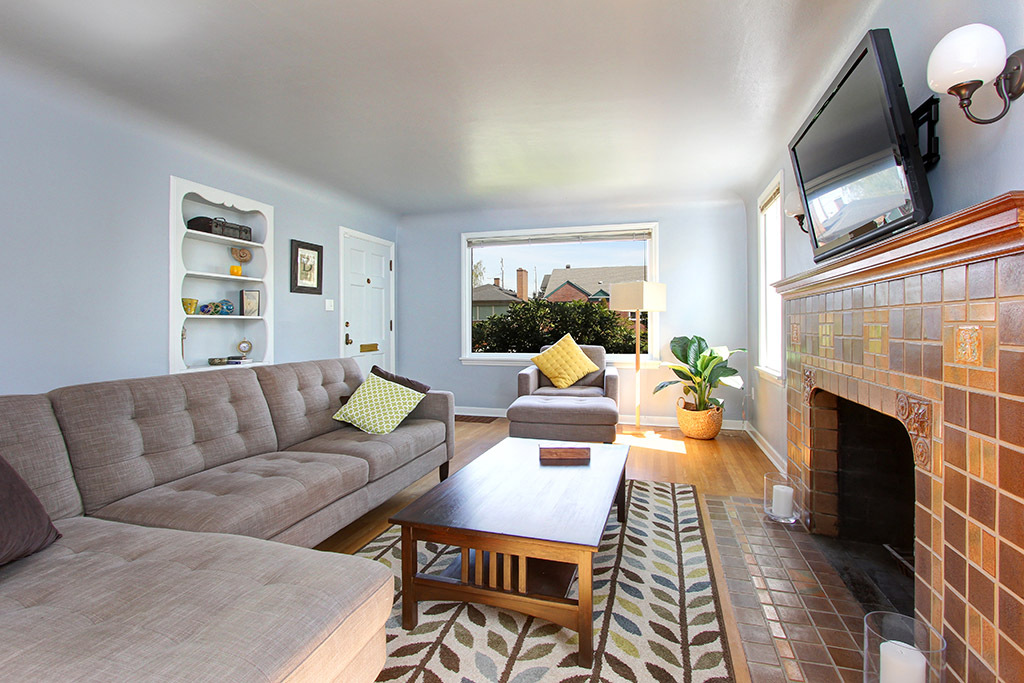 Property Photo: 7751 32nd Ave NW WA 98117