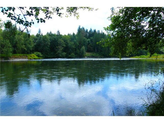 Property Photo:  1422 Spencer Rd  WA 98582 