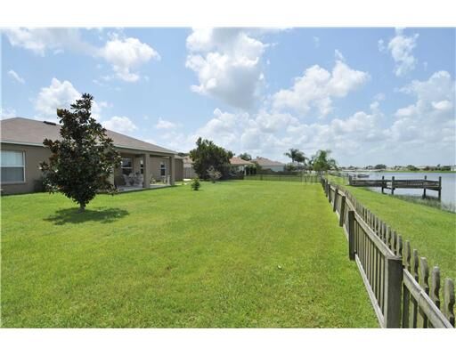 Property Photo:  6715 Clair Shore Drive  FL 33572 