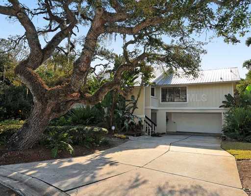 Property Photo:  5337 Siesta Court  FL 34242 