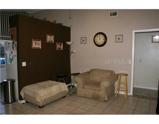 Property Photo:  7818 Chaperon Court  FL 33637 