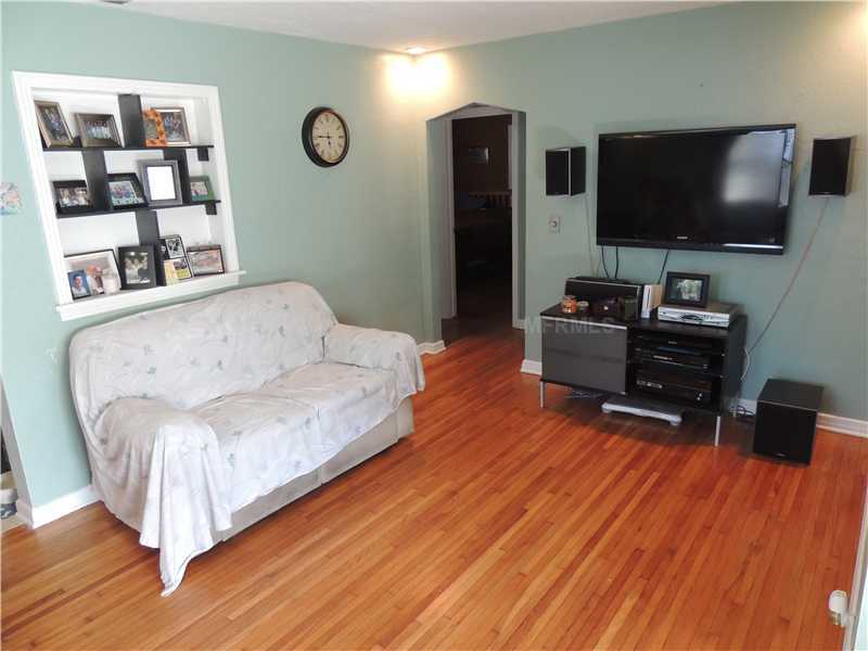 Property Photo: 265 38th Avenue NE FL 33704