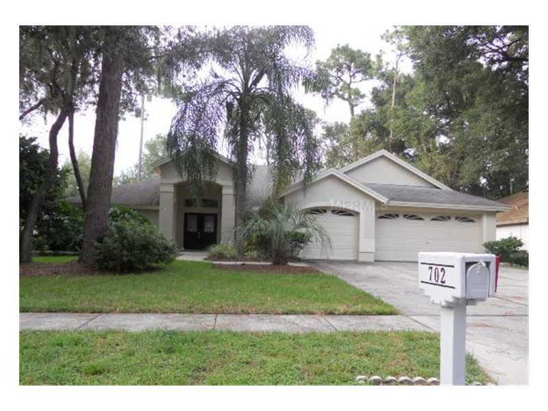 Property Photo:  702 Stratfield Drive  FL 33549 