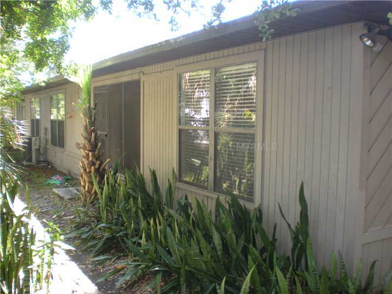 Property Photo: 5423 11th Street Circle E 5423 FL 34203