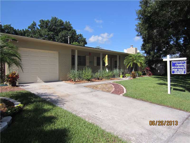 Property Photo:  3310 Nakora Drive  FL 33618 