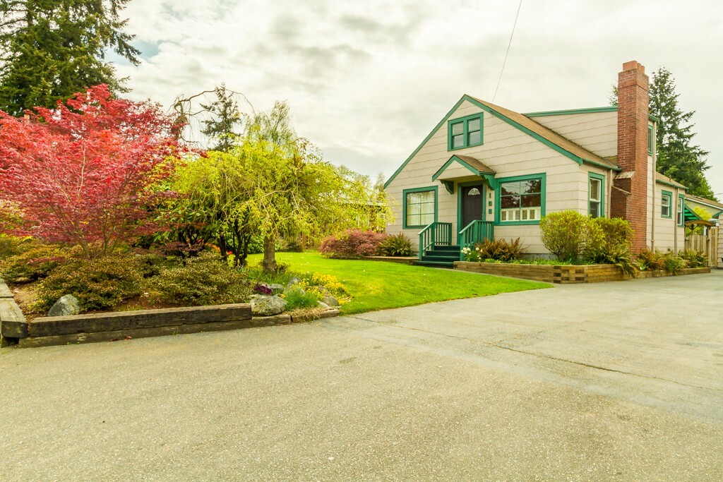 Property Photo:  109 NW 132nd St  WA 98177 