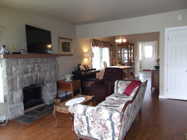 Property Photo:  423 S 55th St  WA 98408 