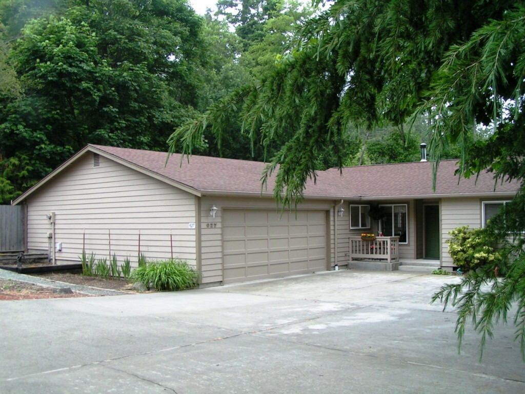Property Photo: 627 Shushwap Lane WA 98257