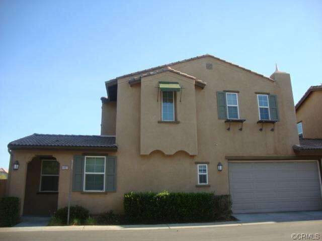 Property Photo:  1662 Green Hills Place  CA 92571 