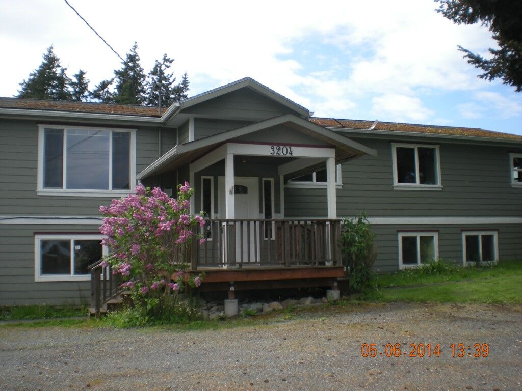 Property Photo: 3204 D Ave WA 98221