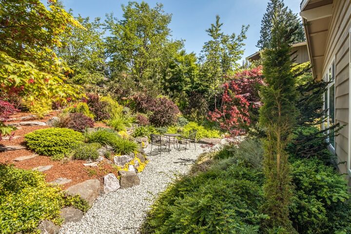 Property Photo: 1911 Iowa Dr WA 98229