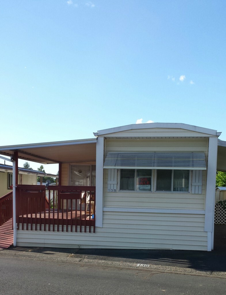 Property Photo: 2302 R St SE 139 WA 98002