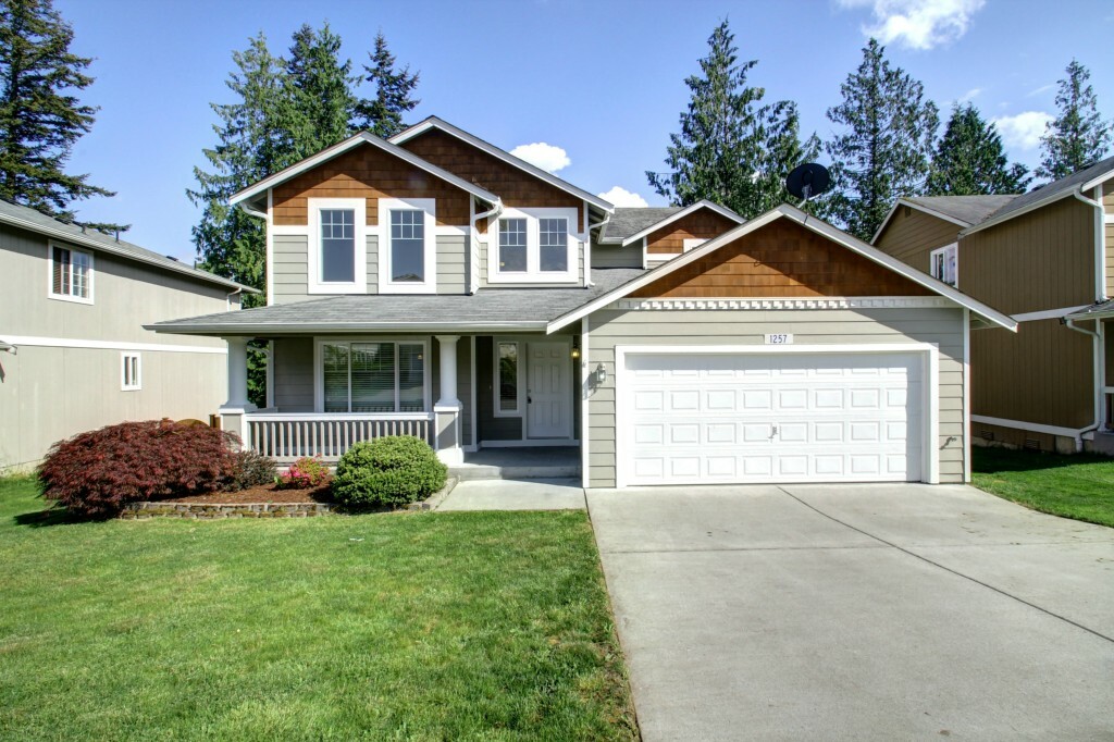 Property Photo: 1257 Arrezo Dr WA 98284