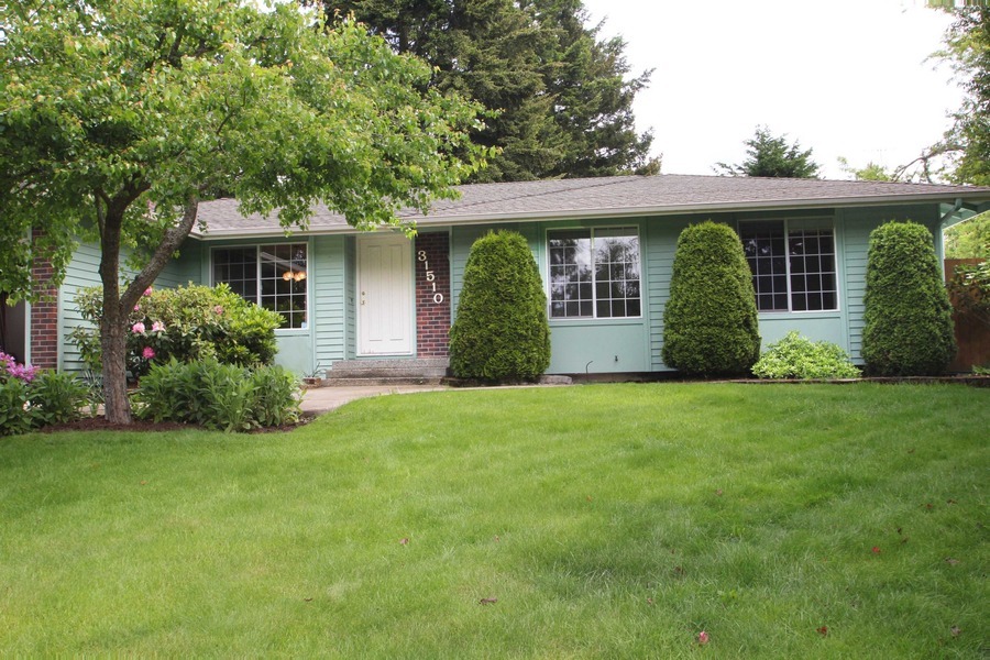 Property Photo:  31510 41st Ave SW  WA 98023 