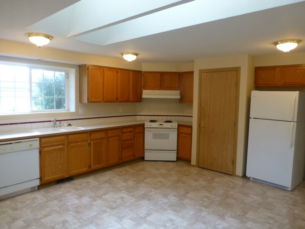 Property Photo: 2221 Three Sisters Ct NE WA 98506