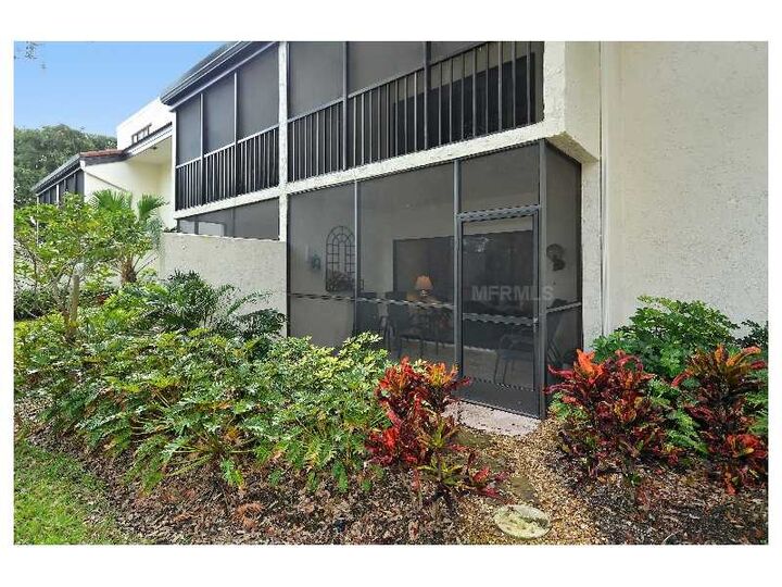 Property Photo: 2039 Gulf Of Mexico Drive 105 FL 34228