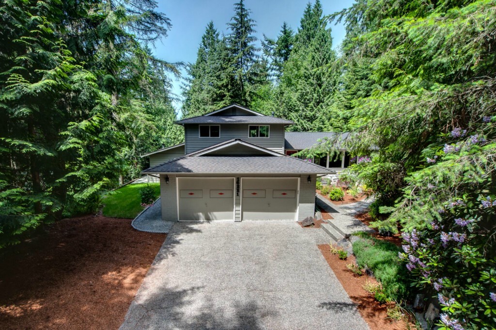 Property Photo:  16221  195th Place NE  WA 98077 