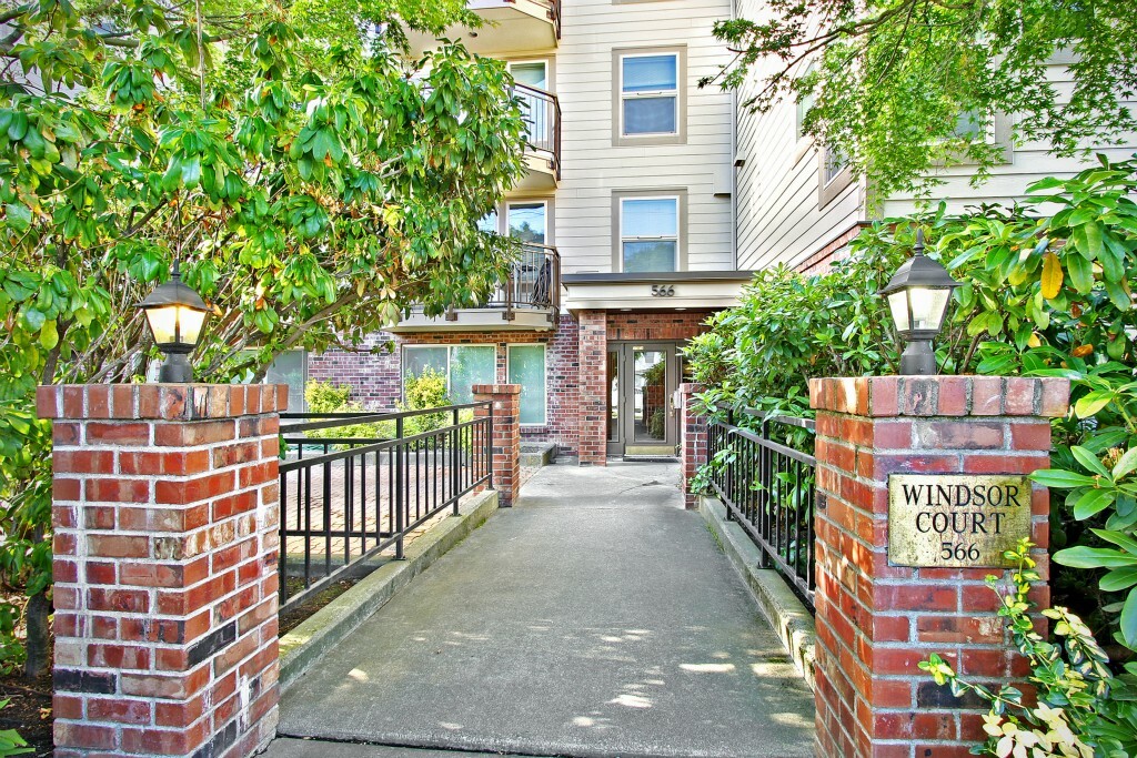 Property Photo:  566 Prospect St 409  WA 98109 