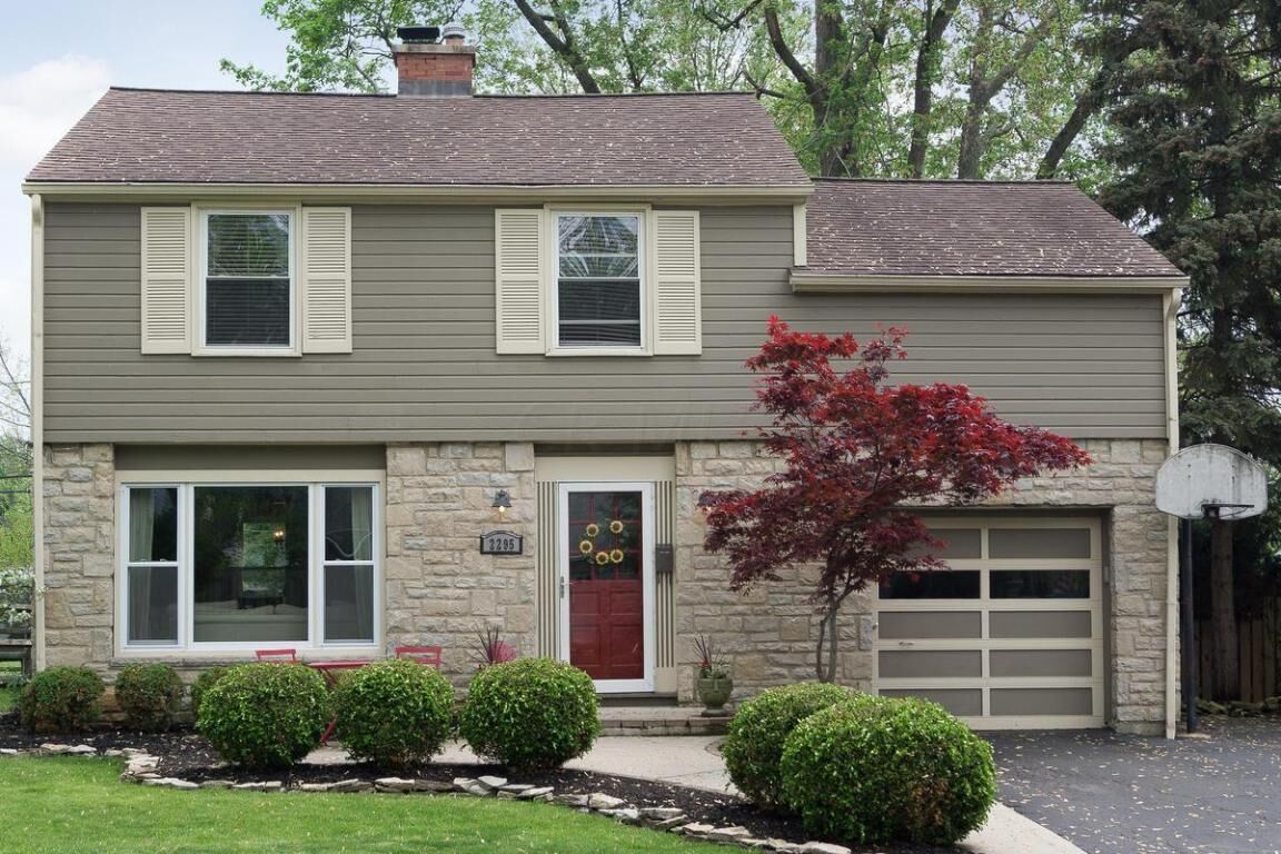 Property Photo:  2295 Swansea Road  OH 43221 