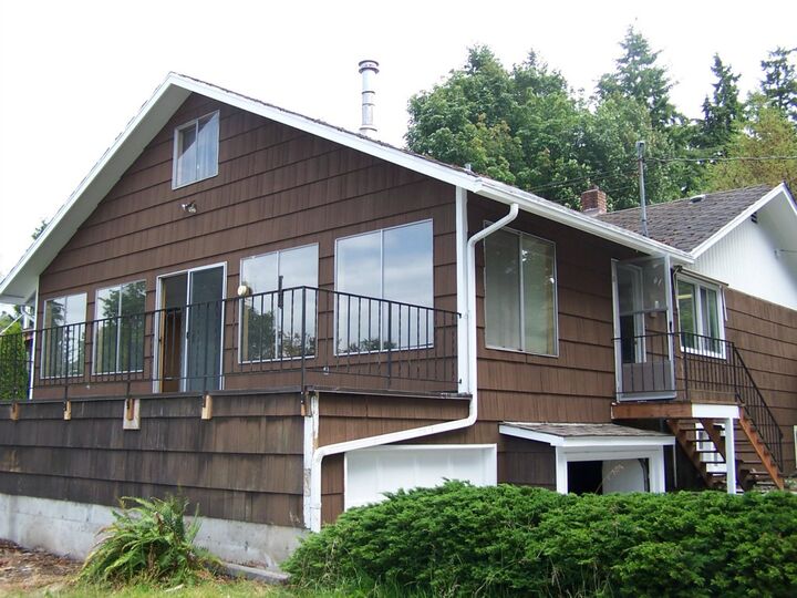 Property Photo: 720 5th St WA 98275