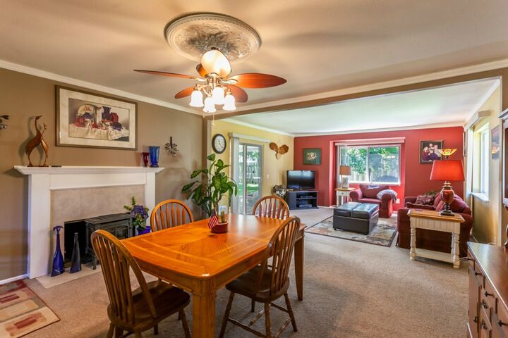 Property Photo: 1801 7th St WA 98290