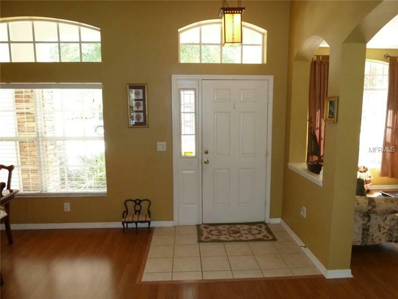 Property Photo:  8945 Aberdeen Creek Circle  FL 33569 