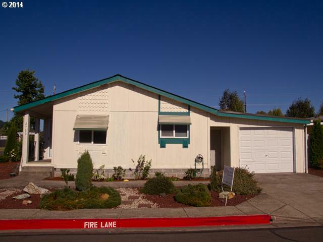 Property Photo:  2769 Maia Loop  OR 97477 