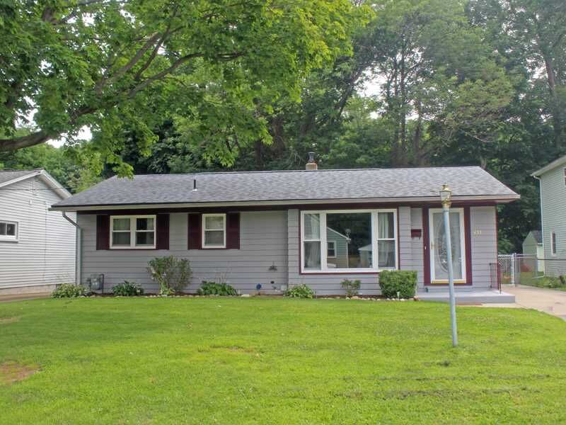 Property Photo: 433 Zephyr Avenue PA 16505