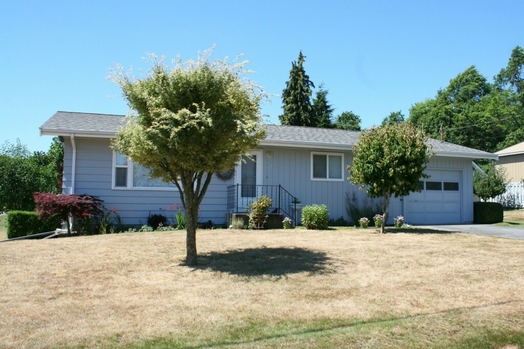 Property Photo:  114 S 14th St  WA 98264 