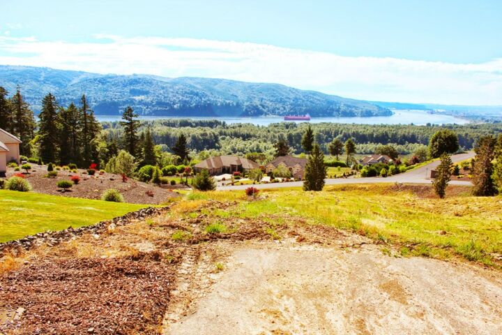 Property Photo:  86 La Salle Dr  WA 98626 