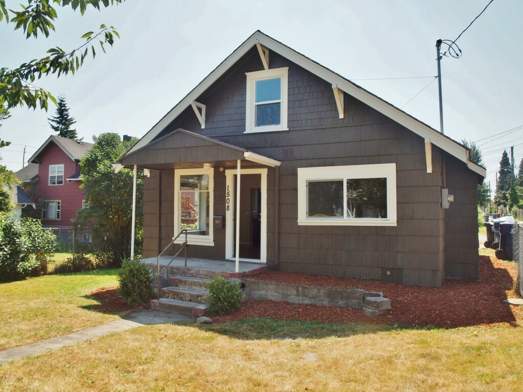 Property Photo:  1508 S 9th St  WA 98405 