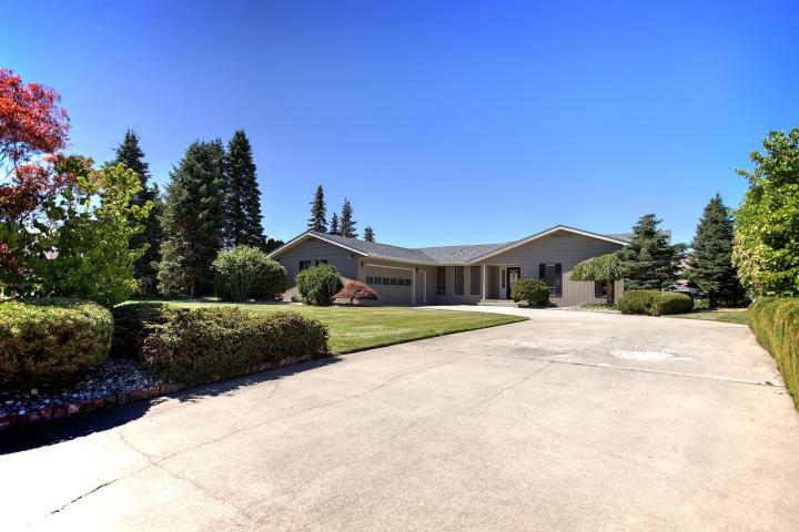 Property Photo: 210 Cascade View Ct WA 98802