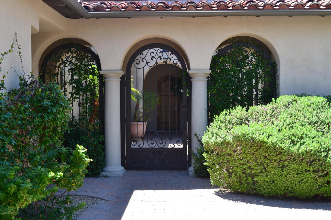 Property Photo: 21170 N 82nd Street AZ 85255