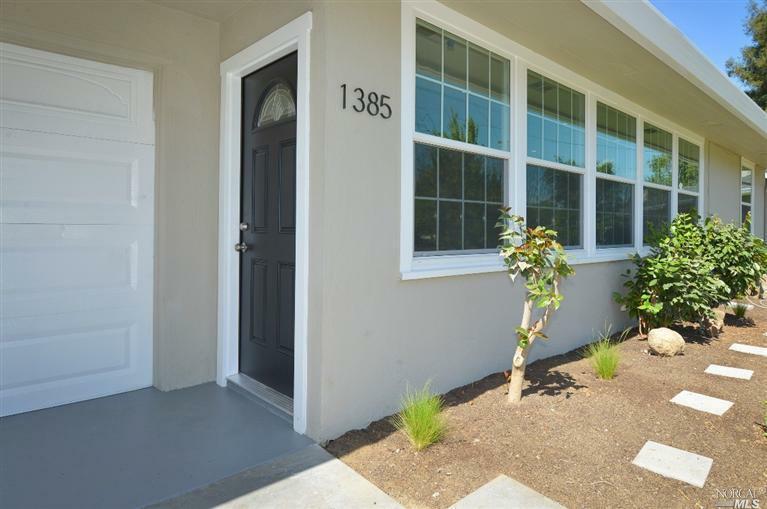 Property Photo:  1385 Hemlock Street  CA 94559 