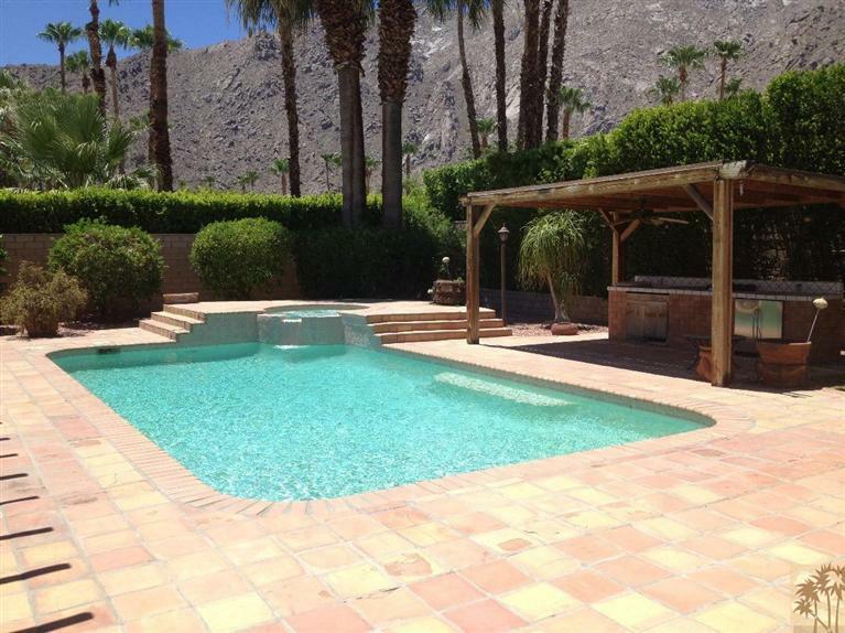 Property Photo:  1189 N Rose Avenue  CA 92262 
