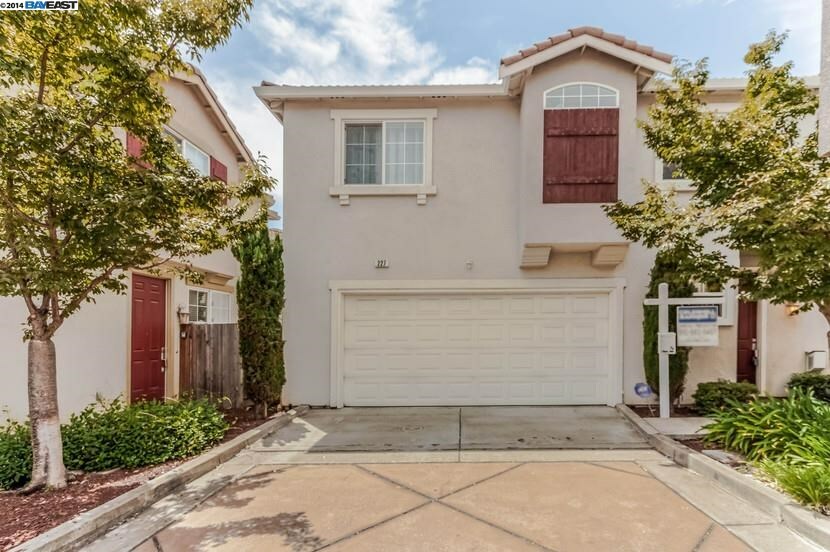 Property Photo:  227 Accolade Dr  CA 94577-1587 