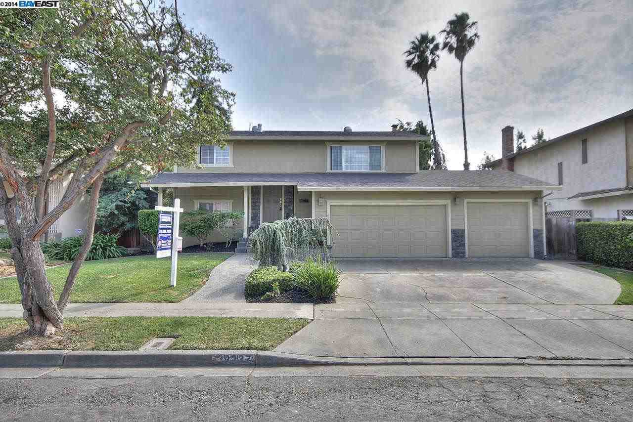 Property Photo:  39337 Ide Ct  CA 94538-1208 