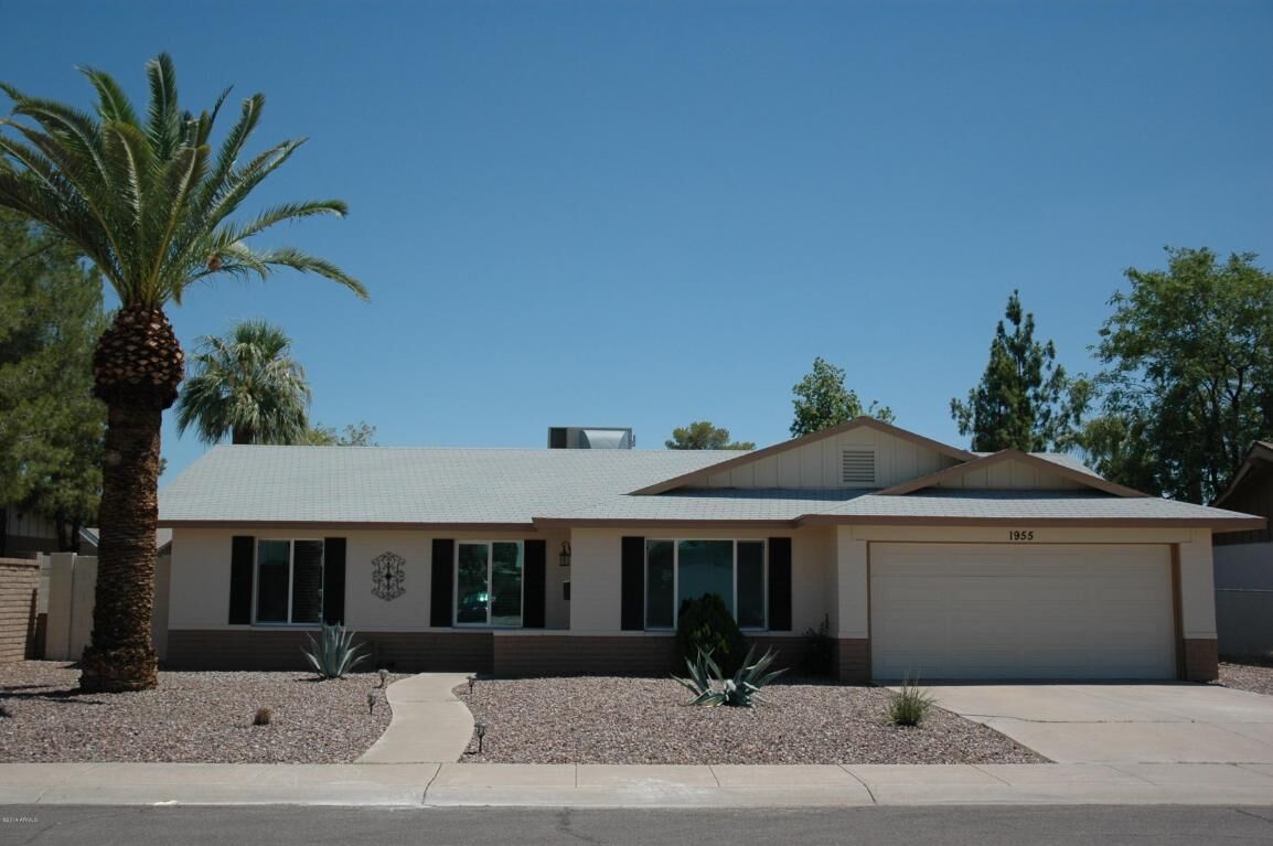 Property Photo: 1955 E Cairo Drive AZ 85282