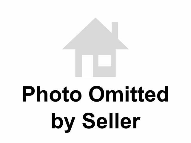 Property Photo: 10690 SE 28th Ave OR 97222