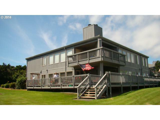 Property Photo:  Club House Condo 702  OR 97138 