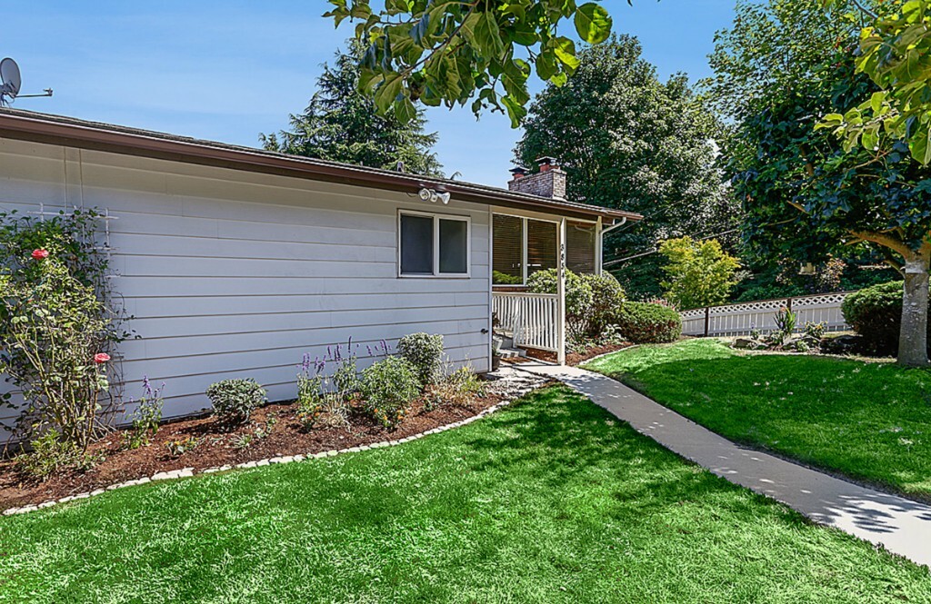 Property Photo: 3854 51st Ave SW WA 98116