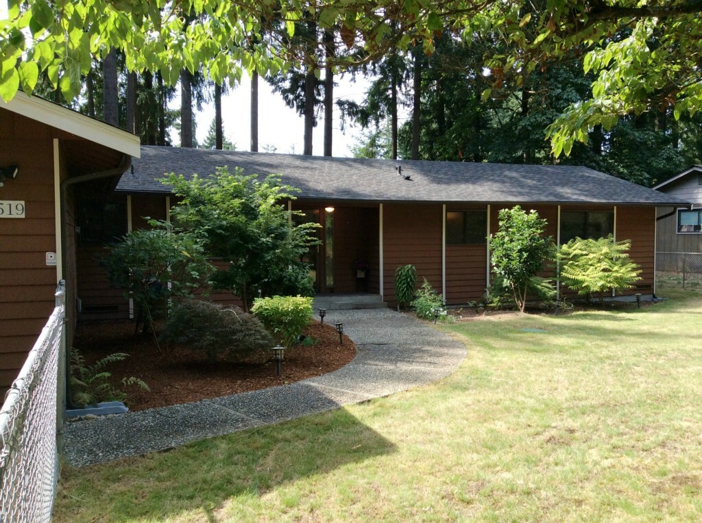 Property Photo: 14519 160th Ave SE WA 98059