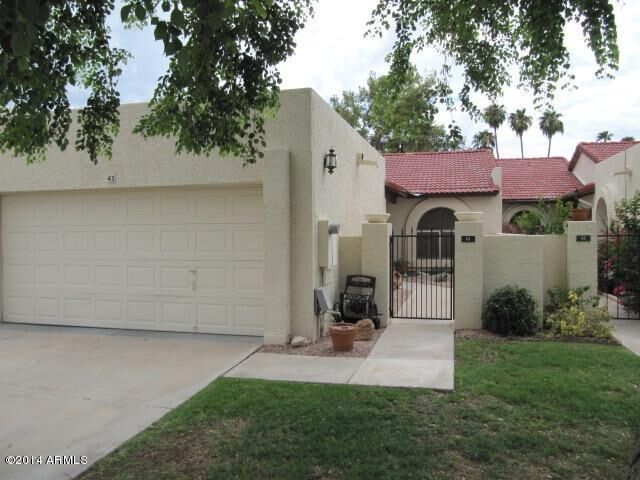 Property Photo:  2059 E Brown Road 43  AZ 85213 