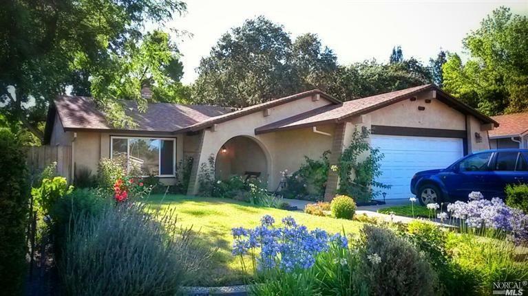 Property Photo:  861 Arbor Oaks Drive  CA 95687 